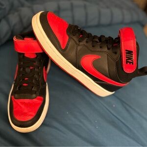 Nike Court Borough Mid 2 Boys Shoes Size 4.5Y